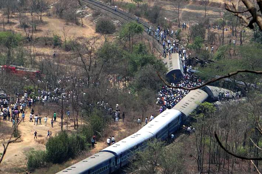 Indian train derailment kills at least 12