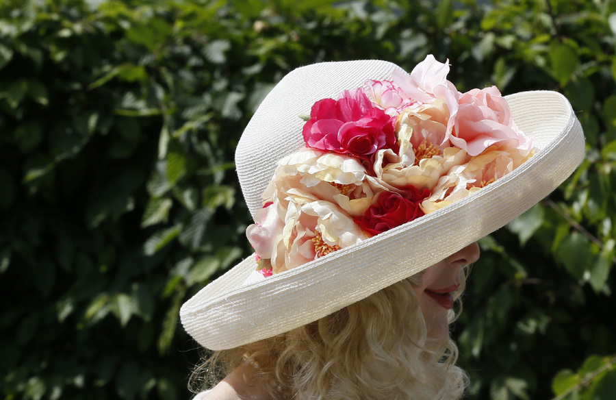 Chelsea Flower Show opens in London