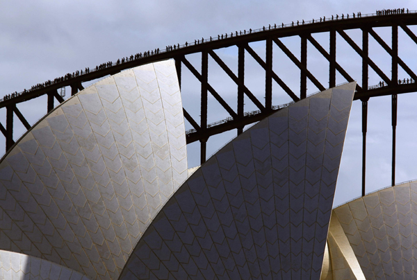 Sydney Harbour Bridge climb breaks record