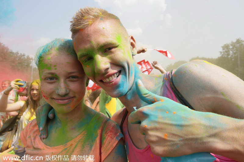 Moscow splashed with Festival of Colors