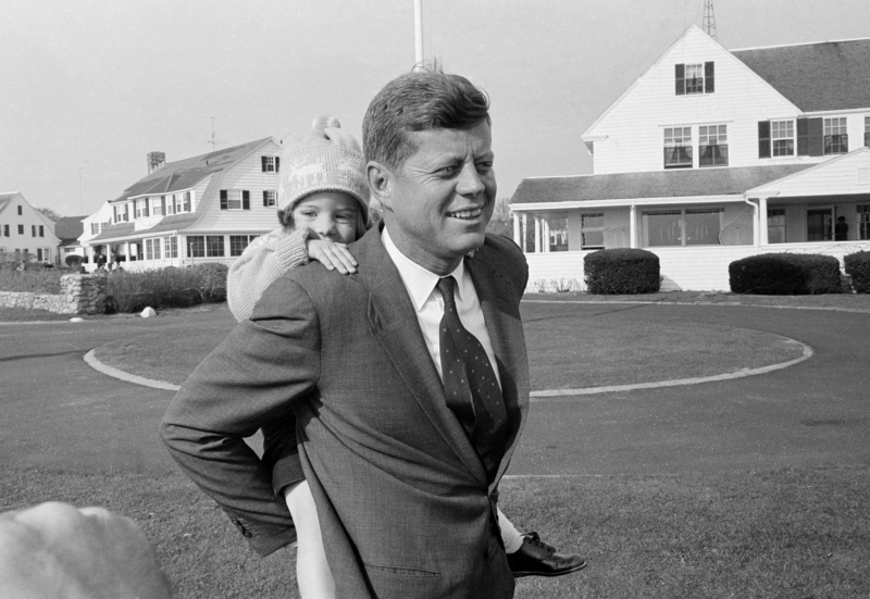 Tender moments of world leaders with their children