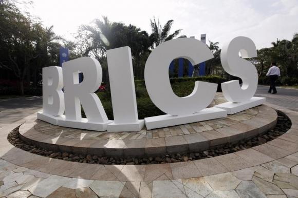 Xi attends sixth BRICS summit