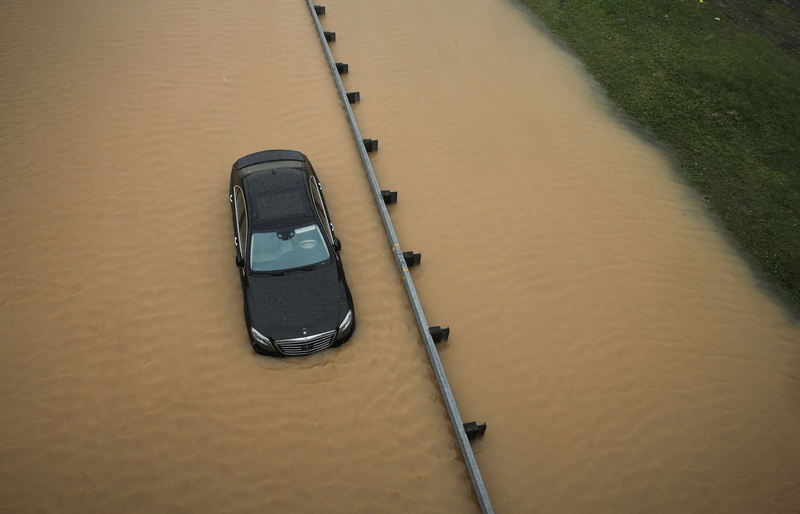 Cars become boats due to heavy rain