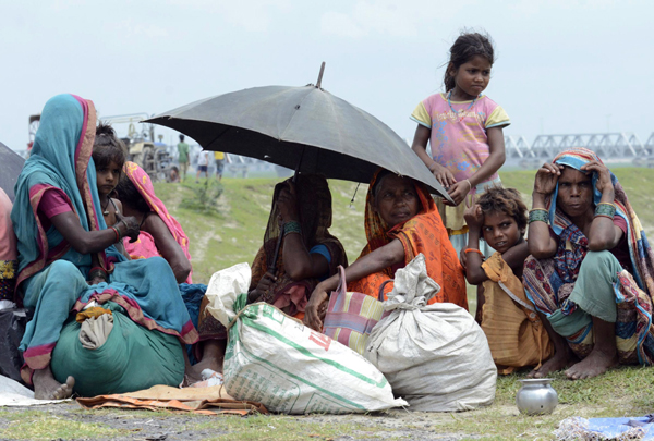 Nepal, India floods leave nearly 200 dead, scores missing