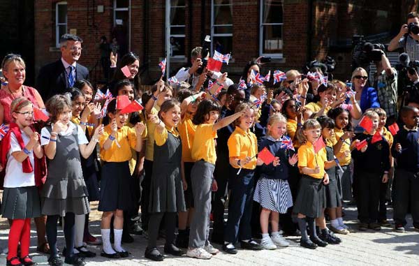 Prince William unveils China study center in Oxford University