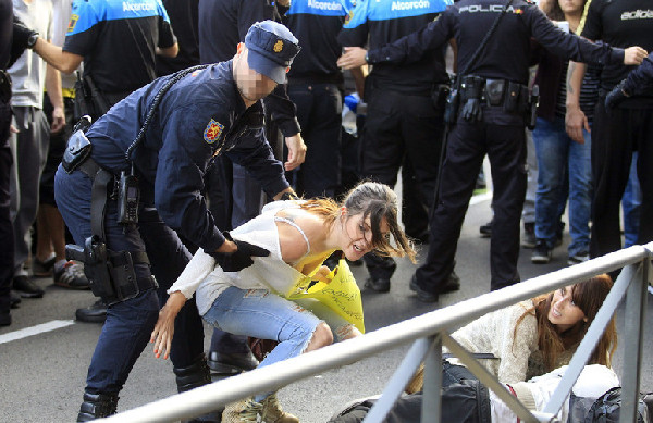 Spain euthanizes pet dog of Ebola-infected woman