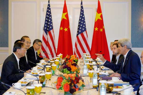 Yang, Kerry meet in Boston ahead of APEC