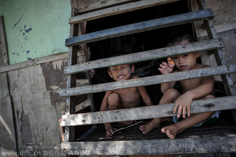 Philippines marks first anniversary of typhoon Haiyan