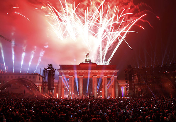 Germany celebrates 25th anniversary of fall of Berlin Wall