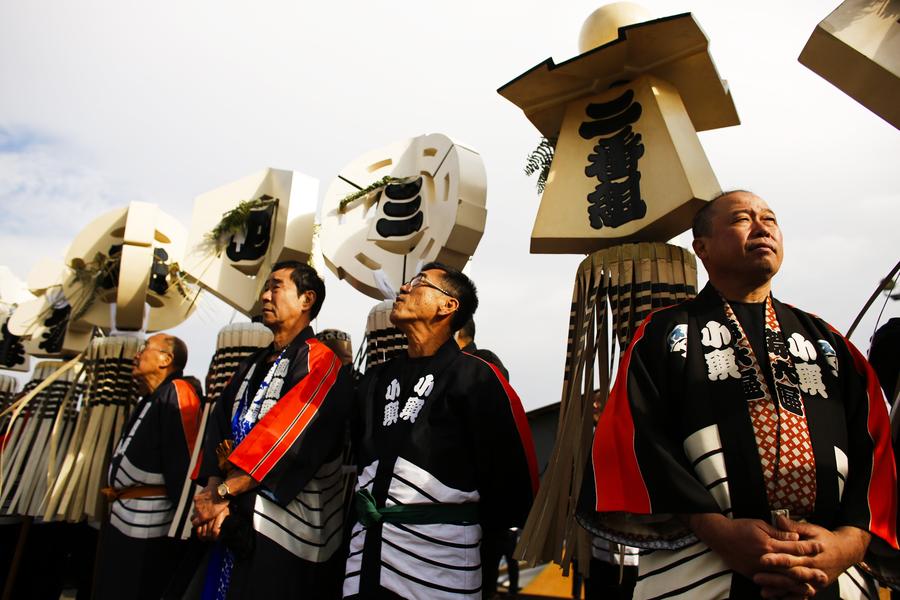 New Year's fire brigade review in Tokyo