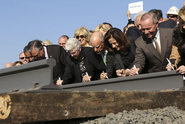 CA high-speed rail breaks ground