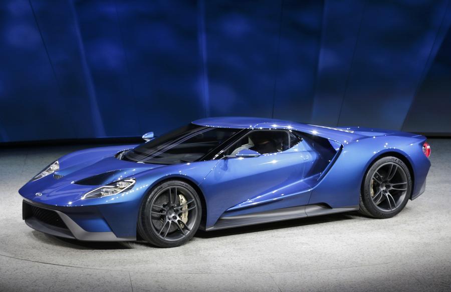 Fancy sportscars premiere at Detroit auto show