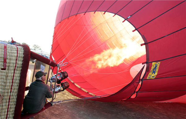 Tunisian Balloon Festival kicks off