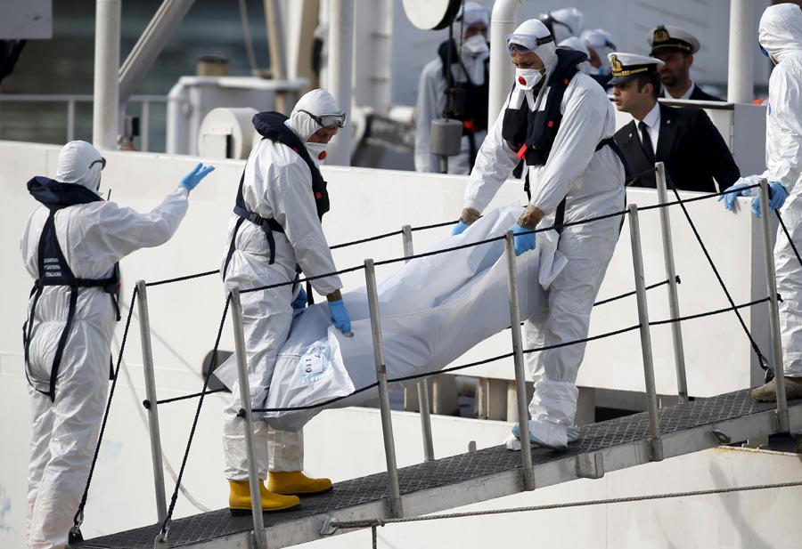 Shock and woe as 900 people feared killed in deadliest migrants shipwreck