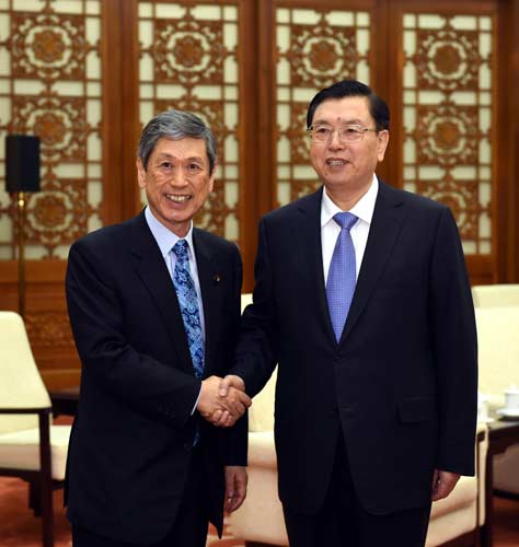Top Chinese legislator meets Japanese lawmakers