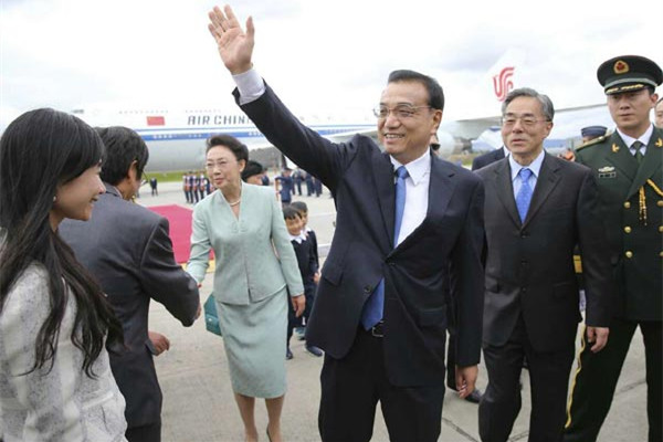 Premier Li arrives in Bogota to start official visit to Colombia