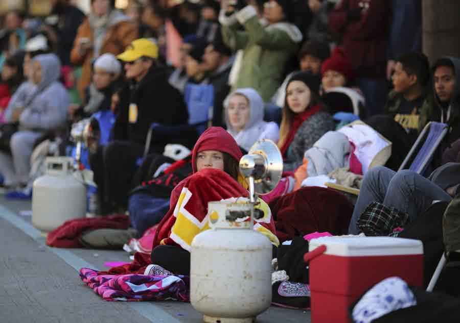 127th Tournament of Rose Parade celebrated to embrace 2016