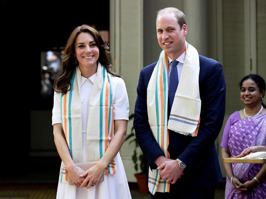 Prince William, wife pay respects to Gandhi in India