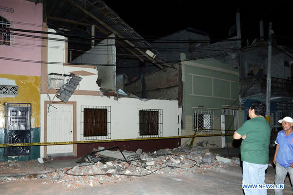 Earthquake in Ecuador kills 235, injures 1,557