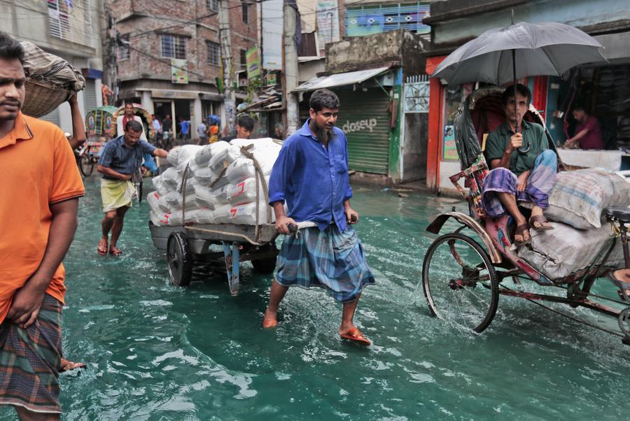 Striking photos around the world: May 16 - May 22