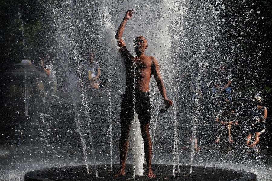 To cool you off: The fountain in Washington Square Park