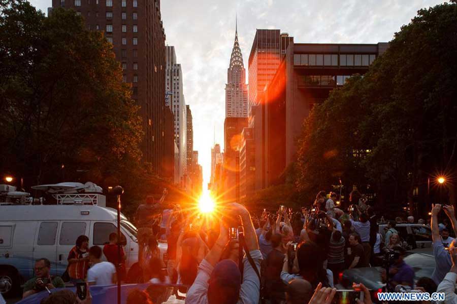 Manhattanhenge seen in New York