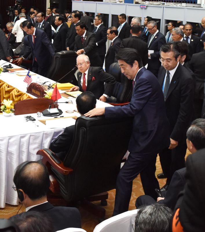 Unforgettable moments of Premier Li at ASEAN Plus Three meeting