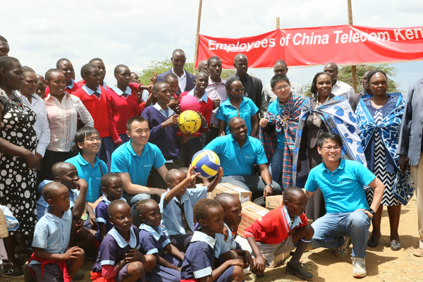 Chinese firm lights pupils' education in Kenya