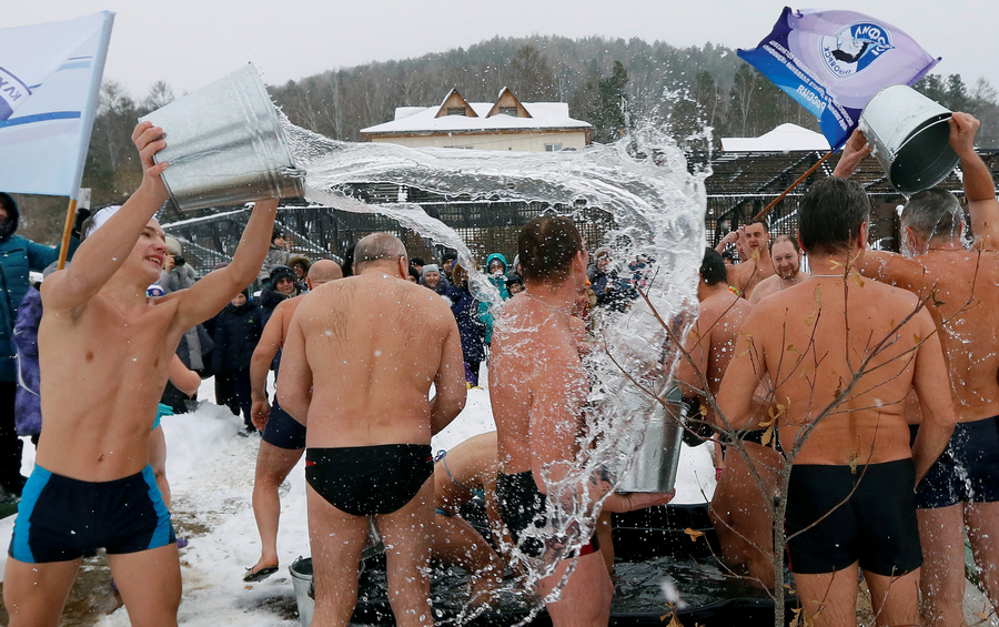 'Ice bucket' in the snow