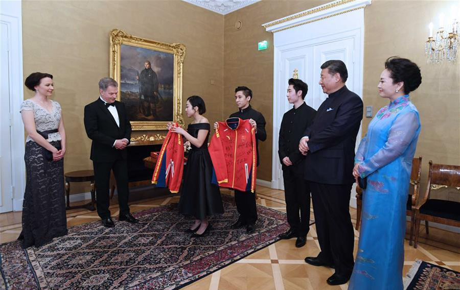 Chinese, Finnish presidents meet winter sports athletes