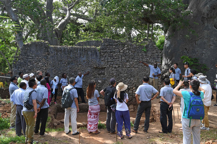 Kenya excavates skeletons of people with Chinese blood