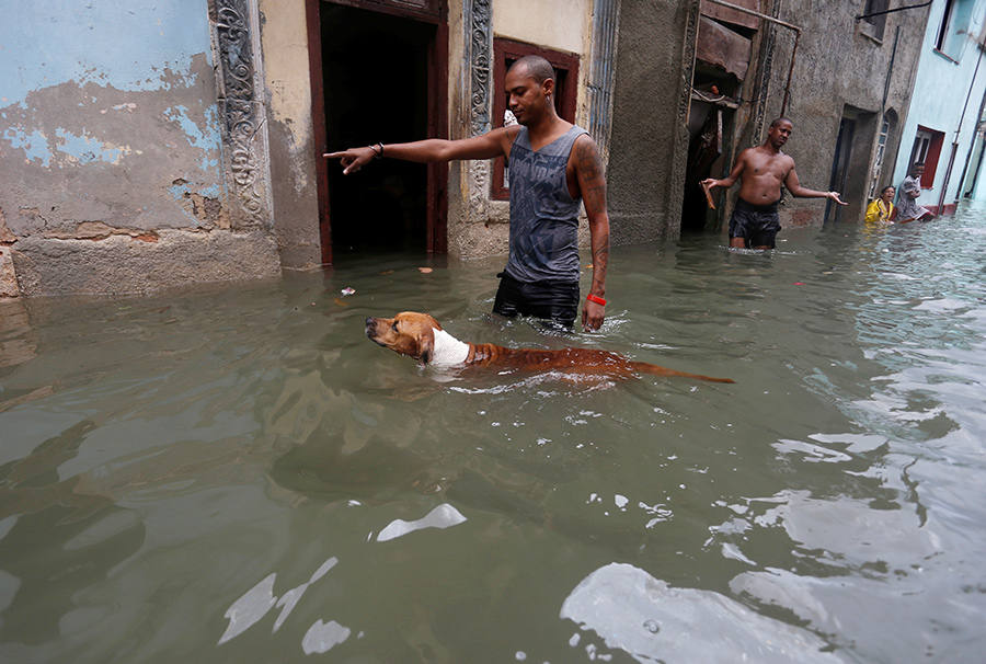 Irma rips through Cuba, then sweeps toward Florida