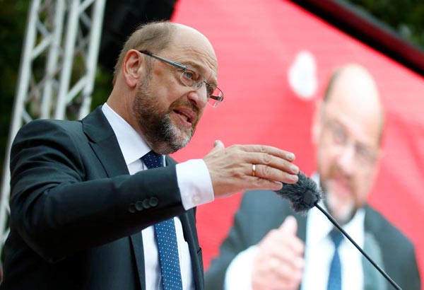 Schulz offers vice-chancellorship to Merkel if he wins in German election