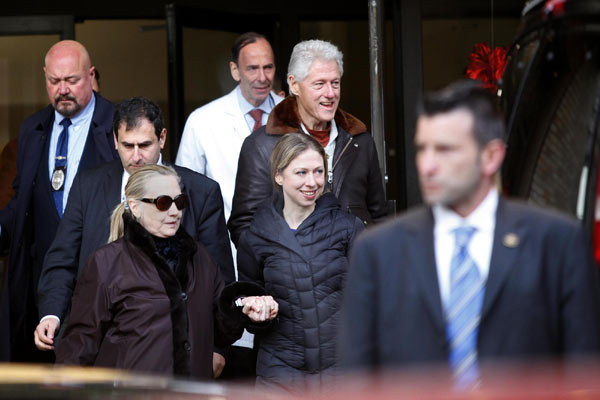 Hillary Clinton leaves New York hospital with family, aide