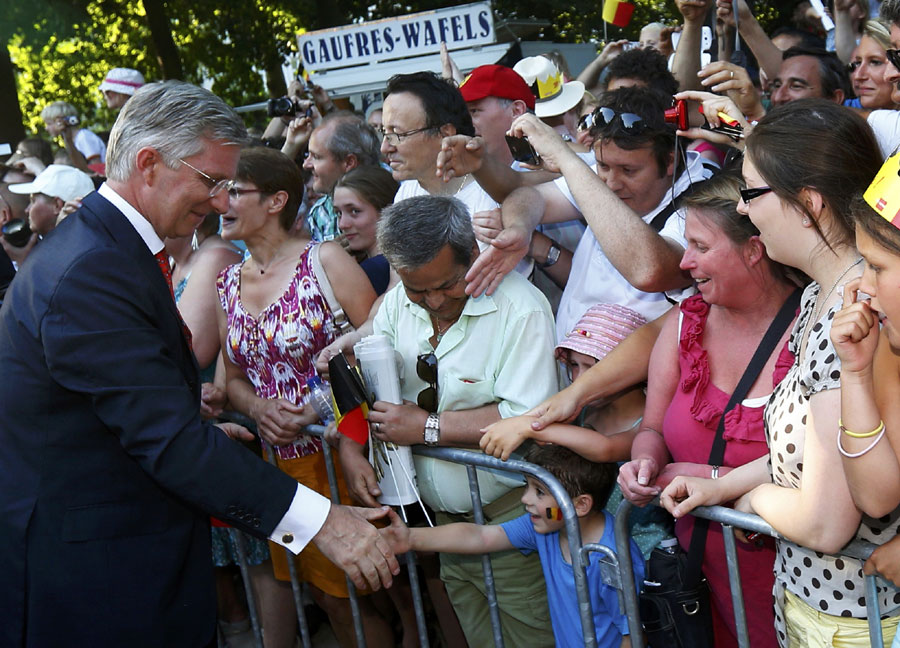 Belgium's King Albert makes way for son Philippe