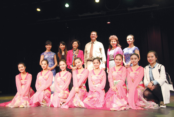 Xiamen dancers dazzle Ft Meade