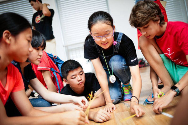 China's young round out their education at summer camp