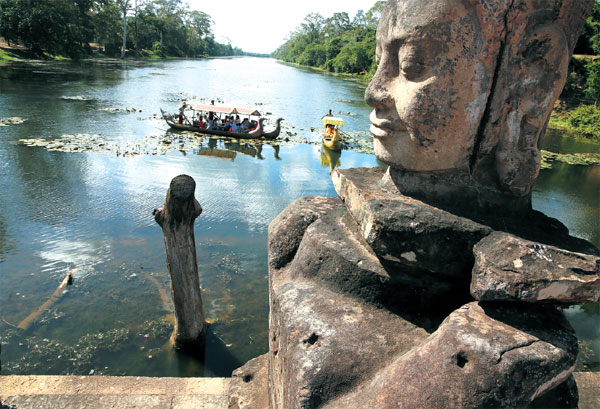 Angkor temples lure Chinese visitors