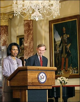 US Secretary of State Condoleezza Rice(L) announces the resignation of Deputy Secretary of State Robert Zoellick(R) at the US State Department in Washington, DC. Zoellick, a leading architect of US-China policy and Washington's pointman on Sudan, said he was returning to private investment giant Goldman Sachs. [AFP]