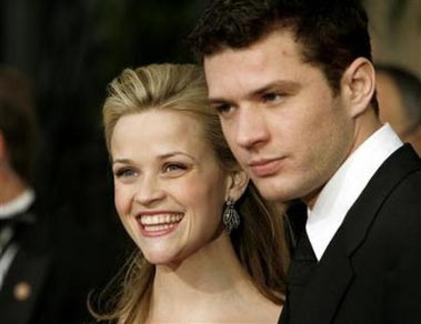 Oscar-winning actress Reese Witherspoon sued Star magazine on Wednesday, charging that the US-based tabloid fabricated a story that she was pregnant with her third child. 
