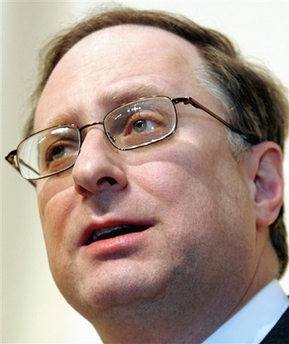 .S. ambassador to South Korea Alexander Vershbow speaks in a seminar at the Yonsei University in Seoul, Tuesday, Jan. 30, 2007. Vershbow called for continued unity among the countries involved to convince the North to abandon its nuclear weapons. (AP Photo/Ahn Young-joon