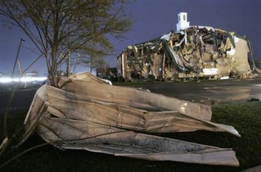 Tornadoes hit Tennessee; 11 dead