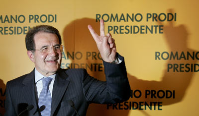 Prodi celebrates election win, meets press