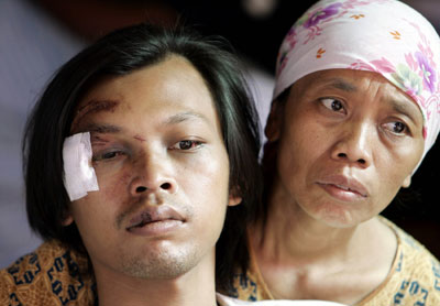 Indonesia earthquake victims