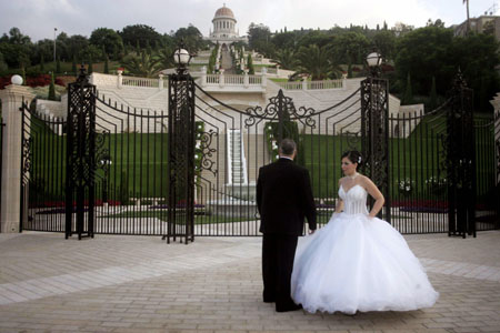 Wedding amid Lebanon-Israel conflict