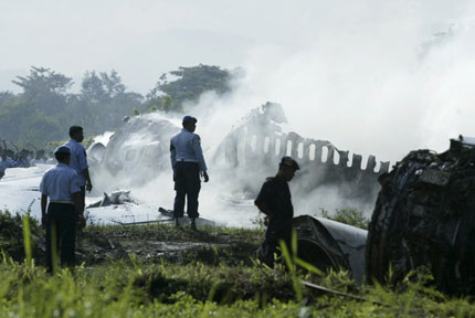 Plane crash kills 49 in Indonesia