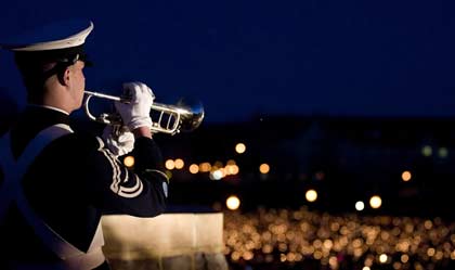 Candlelight vigil for Virginia Tech shooting victims