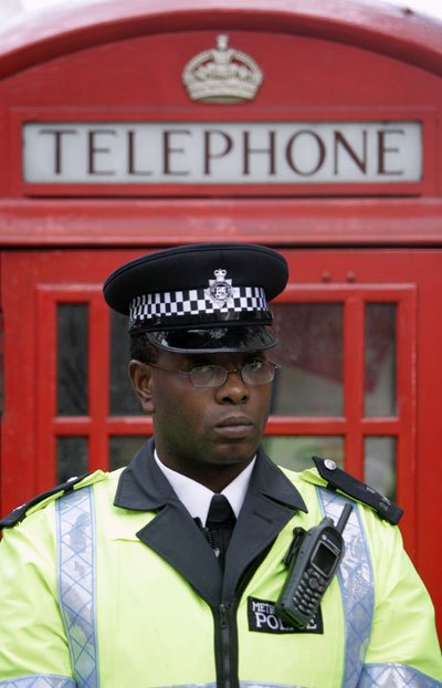 London police foil terror plot