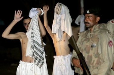 Pakistani militants snub surrender call 