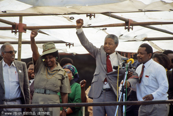 In photos: Mandela released from prison